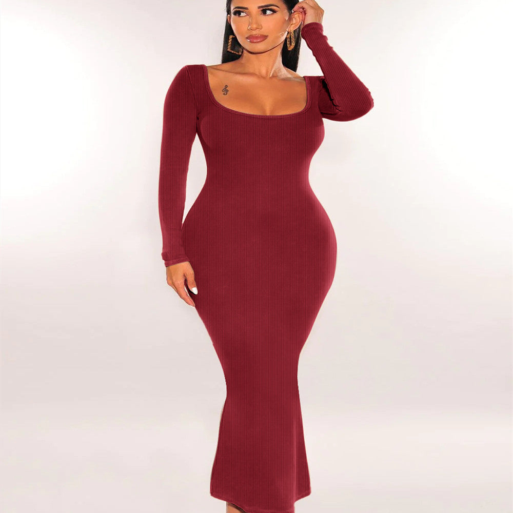 Robe longue en tricot à col carré et manches longues coupe ajustée pour femme