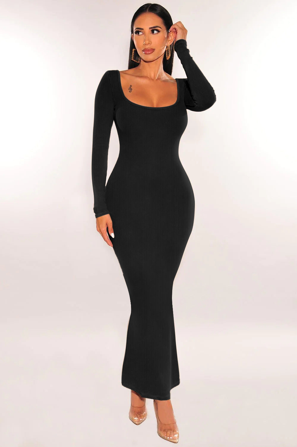 Robe longue en tricot à col carré et manches longues coupe ajustée pour femme