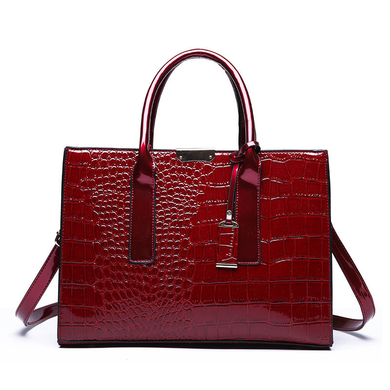 One-Shoulder Messenger Handbag in European Style