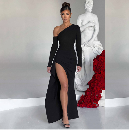 Robe longue fendue en maille à une épaule pour femme