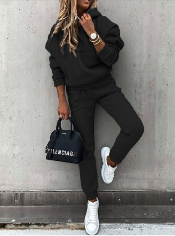 Ensemble Sweat à Capuche et Jogging Femme | Tenue de Sport Élégante pour Modes de Vie Actifs